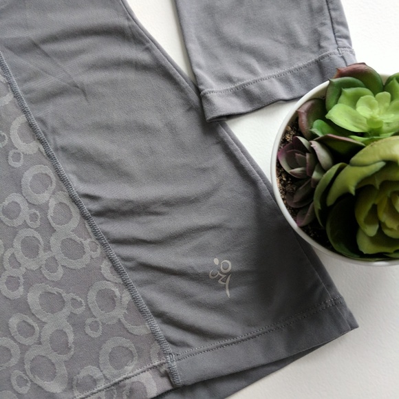 Cozy Orange Gray Long Sleeve Yoga Workout Tee - Picture 4 of 4